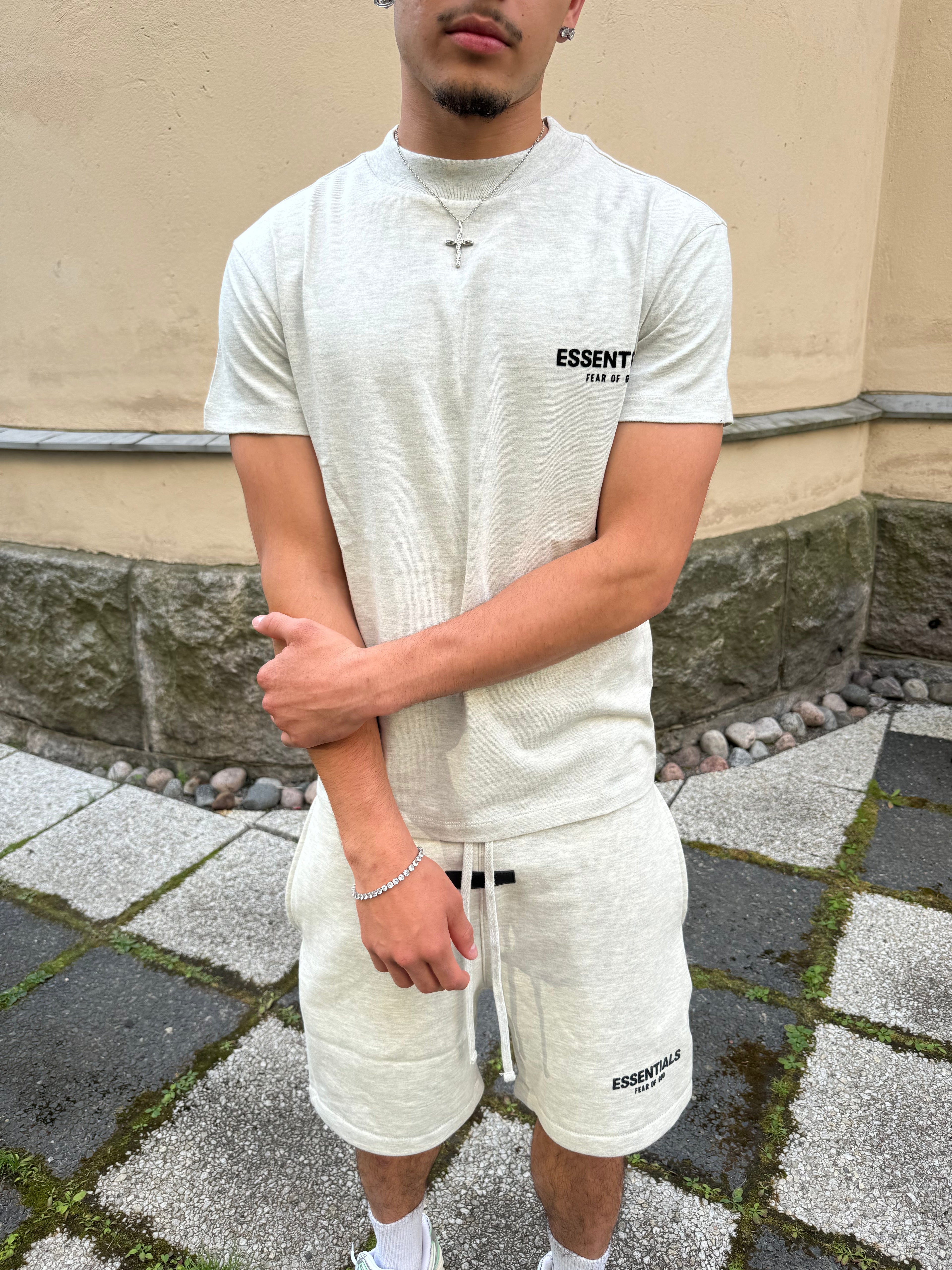 Fear of God Essentials Sweatshort Light Oatmeal